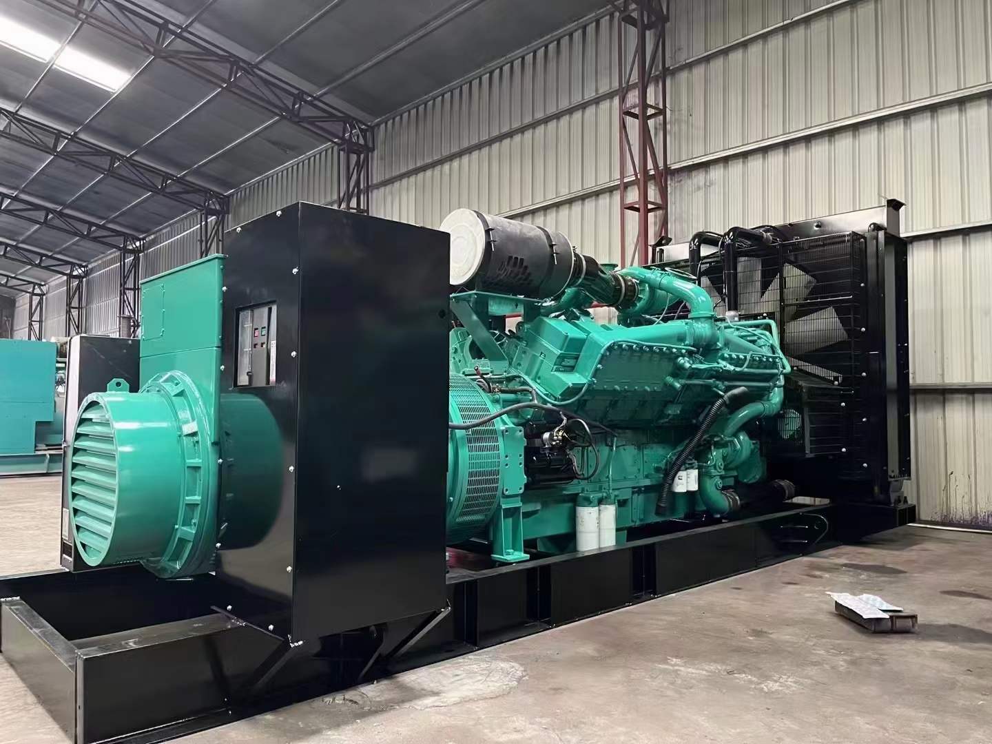 黑水如何降低 800kW 柴油发电机输出电流的波动？